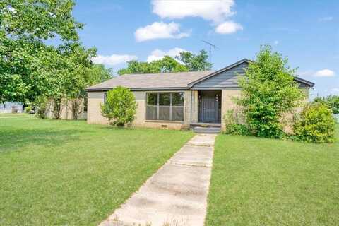 104 Mackinnon, Mount Pleasant, TX 75455
