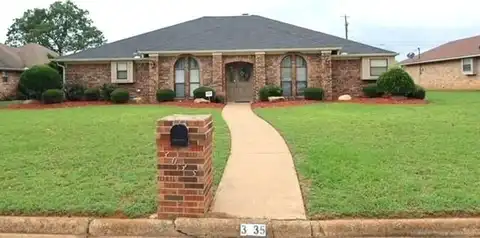 3035 Briarwood Drive, Paris, TX 75460