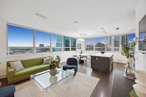 511 N Akard Street, Dallas, TX 75201