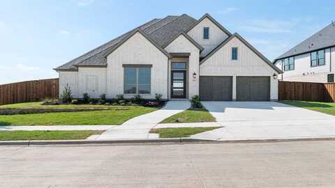 10453 Gray Hills Drive, Fort Worth, TX 76126