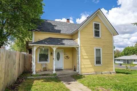 802 10th St, Davenport, WA 99122