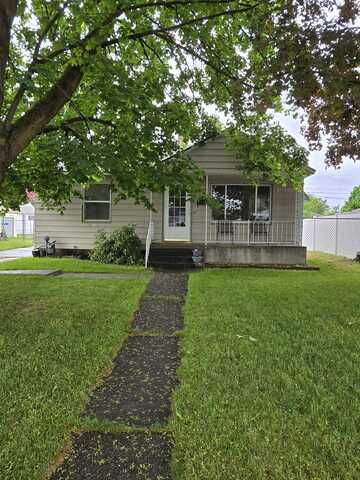 1304 E Hoffman Ave, Spokane, WA 99207