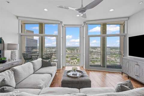 500 Throckmorton Street, Fort Worth, TX 76102