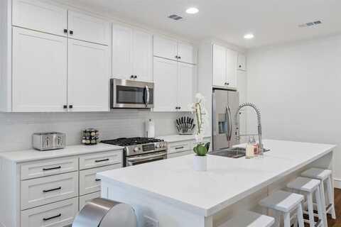 6001 Palo Pinto Avenue, Dallas, TX 75206