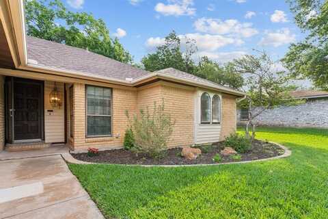 140 Amory Drive, Benbrook, TX 76126