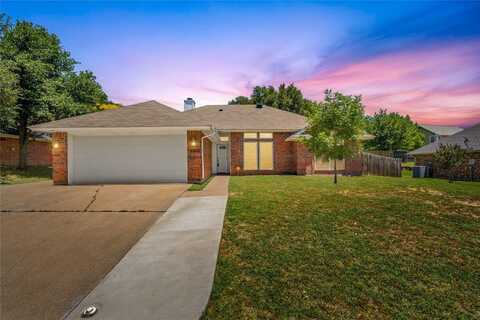 10328 Lone Pine Lane, Fort Worth, TX 76108