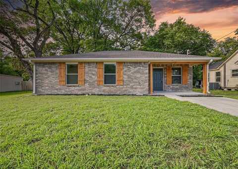 714 E 12th Street, Bonham, TX 75418