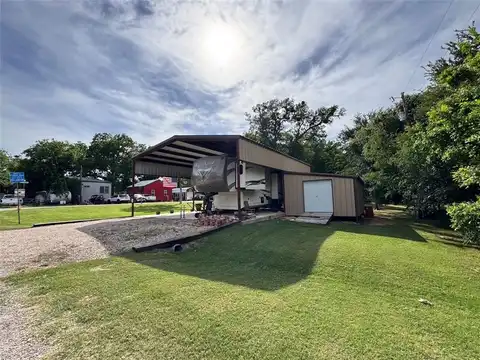 302 Chavez Trail, Weatherford, TX 76087