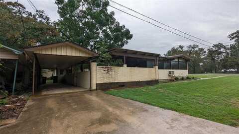 119 E College Street, Fairfield, TX 75840