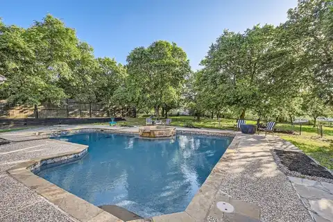 618 Oak Tree Cove, Cedar Hill, TX 75104