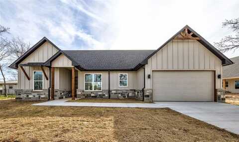 708 North Denver Street, Alvord, TX 76225