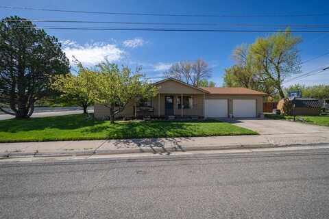 2208 Newton Ave, Cody, WY 82414