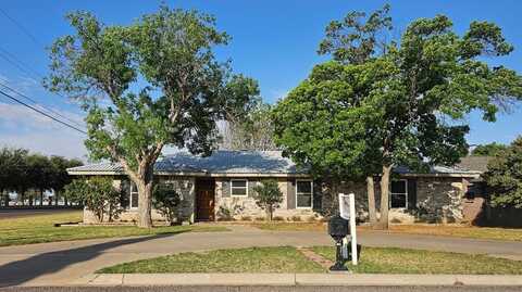 601 NW 14th St, Andrews, TX 79714