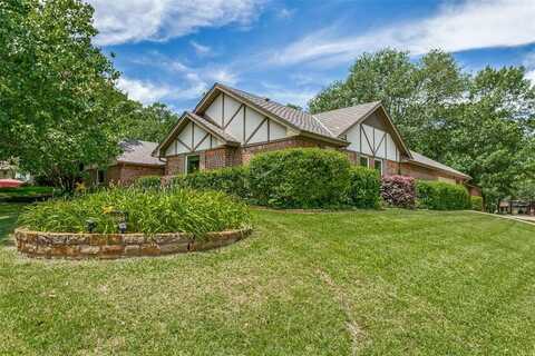2831 Creekwood Court, Grapevine, TX 76051