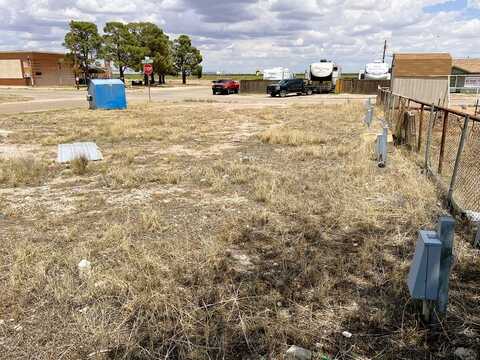 621 N Midland St, Goldsmith, TX 79741
