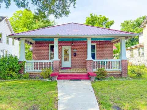 108 East Maryland Avenue, Crewe, VA 23930