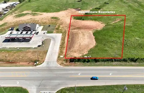 E 1st Street, Chandler, OK 74834