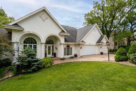 9121 Blackhawk Road, Middleton, WI 53562