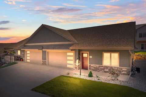 28 Sienna Hills Circle, Mount Horeb, WI 53572
