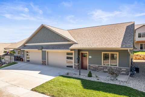 28 Sienna Hills Circle, Mount Horeb, WI 53572