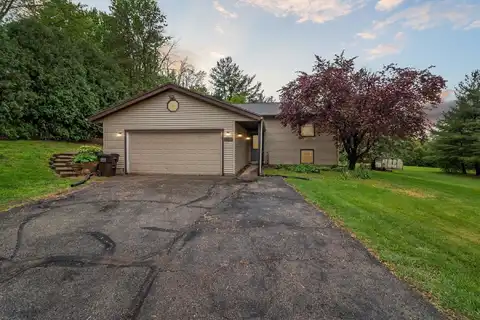 4348 E Tomahawk Lane, Janesville, WI 53546