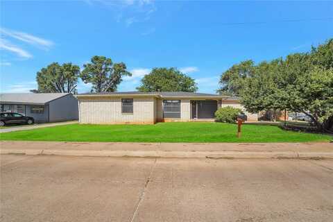 135 Blackburn Boulevard, Elk City, OK 73644