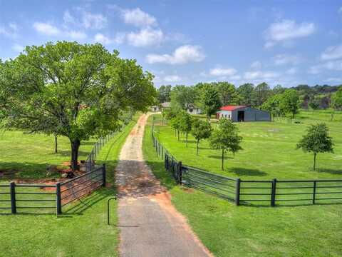 11790 E Etowah Road, Noble, OK 73068
