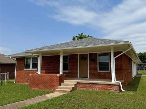 2213 Maple Drive, Midwest City, OK 73110