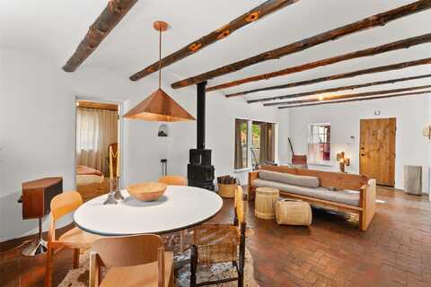1461 Cochiti Road, Santa Fe, NM 87505