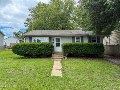 522 E 14th Street, Carthage, MO 64836