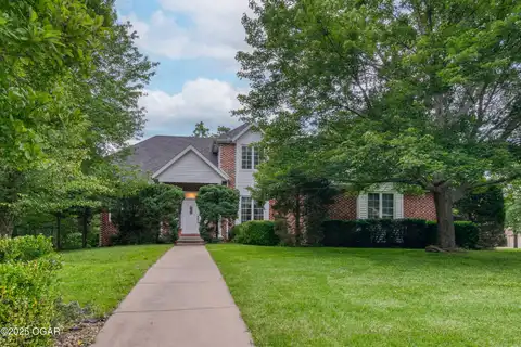 6131 Highland Drive, Joplin, MO 64804