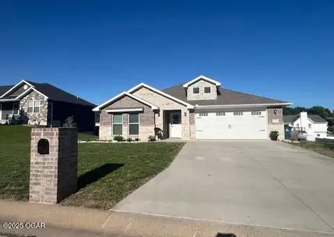 305 Ashmore Drive, Carl Junction, MO 64834