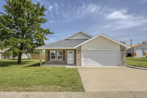 13674 Pierce Lane, Neosho, MO 64850