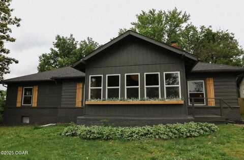 2716 E 14th Street, Joplin, MO 64801