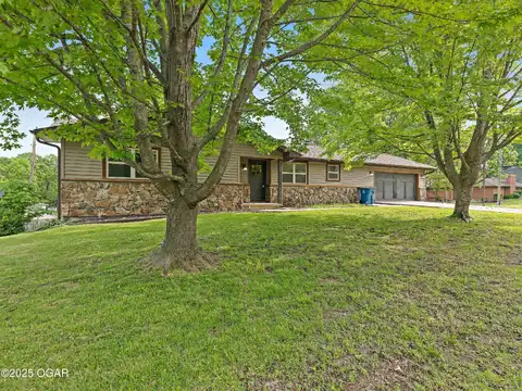 402 Gooch Road, Neosho, MO 64850