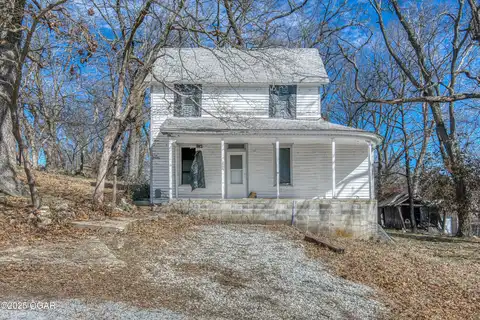 809 Cleveland Street, Seneca, MO 64865
