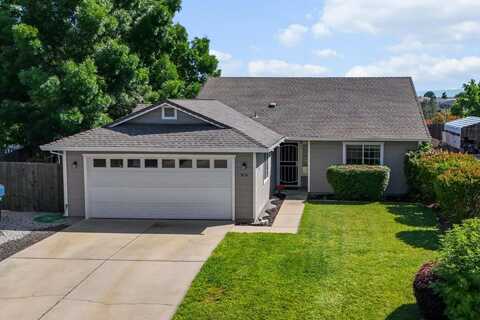 910 Montcrest Drive, Redding, CA 96003