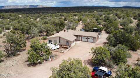 55409 Madre Circle, Seligman, AZ 86337