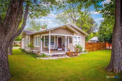 209 S Live Oak Avenue, New Braunfels, TX 78130