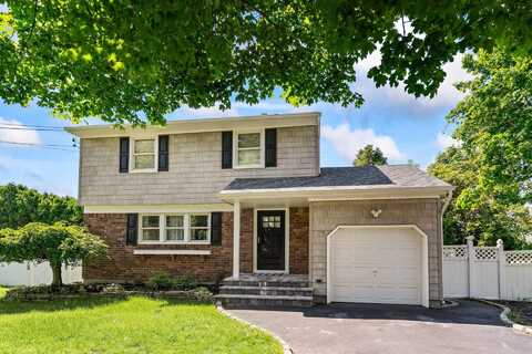 170 Lenox Street, Port Jefferson Station, NY 11776