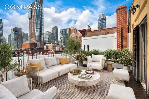 61 West 70th Street, New York, NY 10023