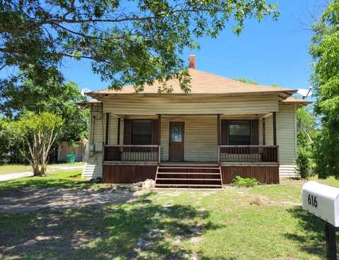 616 E Main, Hamilton, TX 76531