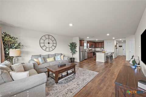 6307 Willow Point Boulevard, San Antonio, TX 78219