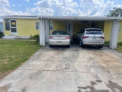 620 North Edgewater Drive, Plant City, FL 33565