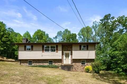 109 Kelly Hill Road, Clendenin, WV 25045