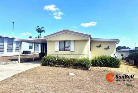 62 Wintergreen Drive, Fruitland Park, FL 34731
