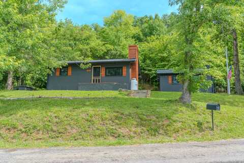 1920 Inskip Ln, Dandridge, TN 37725