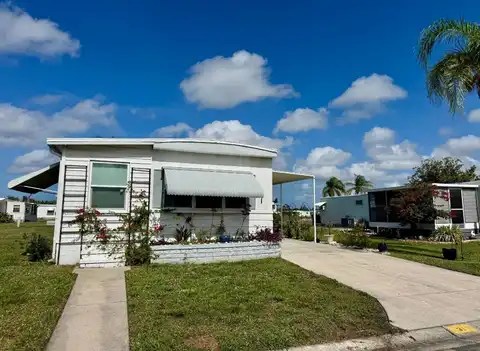 570 57th Ave W, Bradenton, FL 34207