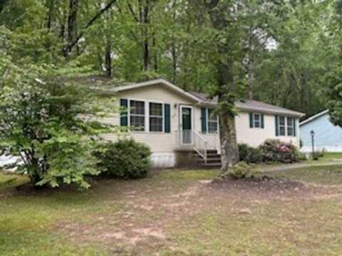 15 Edgewood Drive, Cream Ridge, NJ 08514