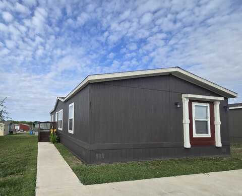 351 Pineland Avenue, Kyle, TX 78640